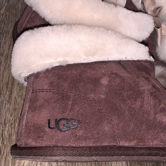 UGG Slippers - Picture 2 of 3